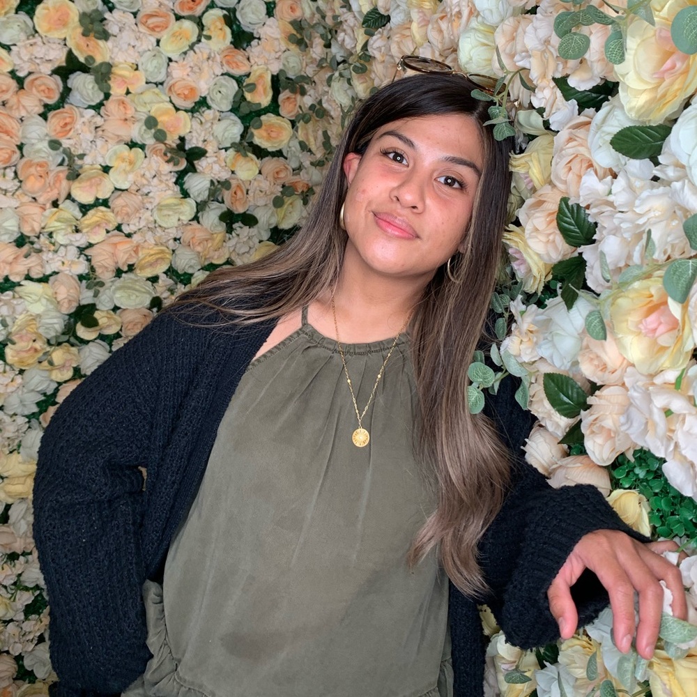 Meet your Posher, Alyana